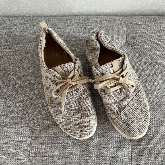 TOMS Womens classic lace up canvas shoes light grey texture knit sneakers size 8 - Picture 2 of 10